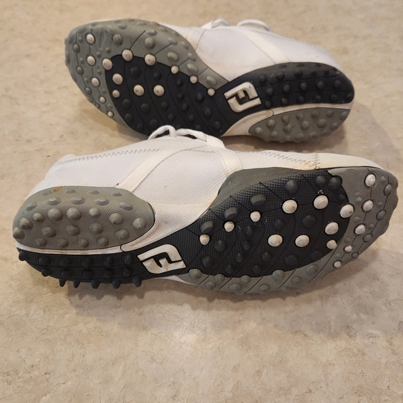 FootJoy Golf Shoes - Picture 2 of 9